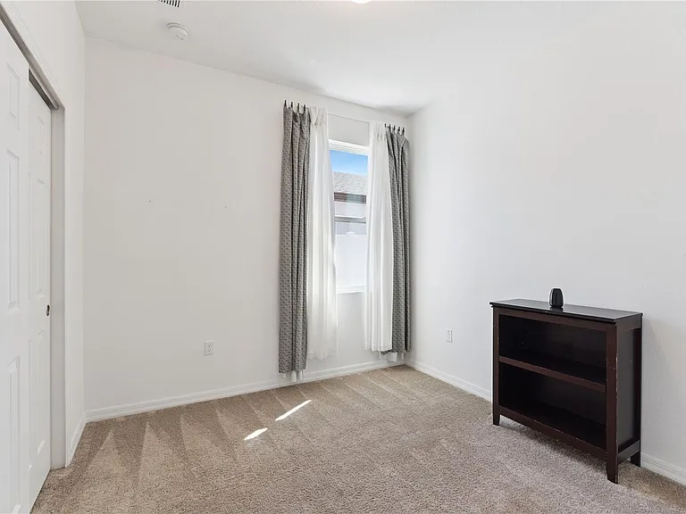 2824 Neverland Dr — Photo 16
