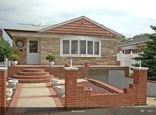 16011 21st Rd, Whitestone, NY 11357