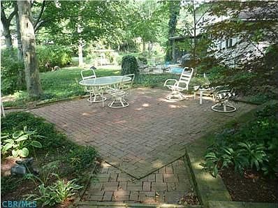 5th image of 226 Cottswold Dr