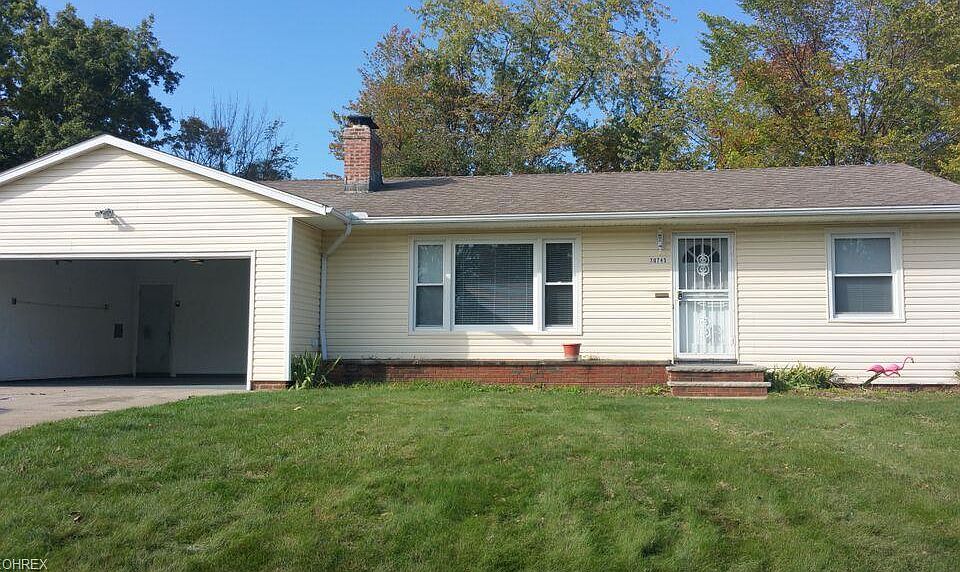 1st image of 20745 Alameda Pkwy