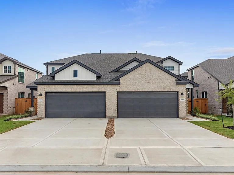 1809 N Peach Creek Dr — Photo 1
