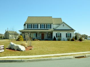 24 Jewel Dr, Mount Joy, PA 17552