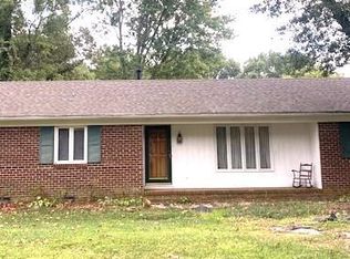 4801 Penn Wyne Dr, Greensboro, NC 27410