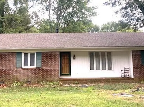 4801 Penn Wyne Dr, Greensboro, NC 27410