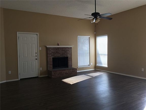 5th image of 1506 Windsor Dr