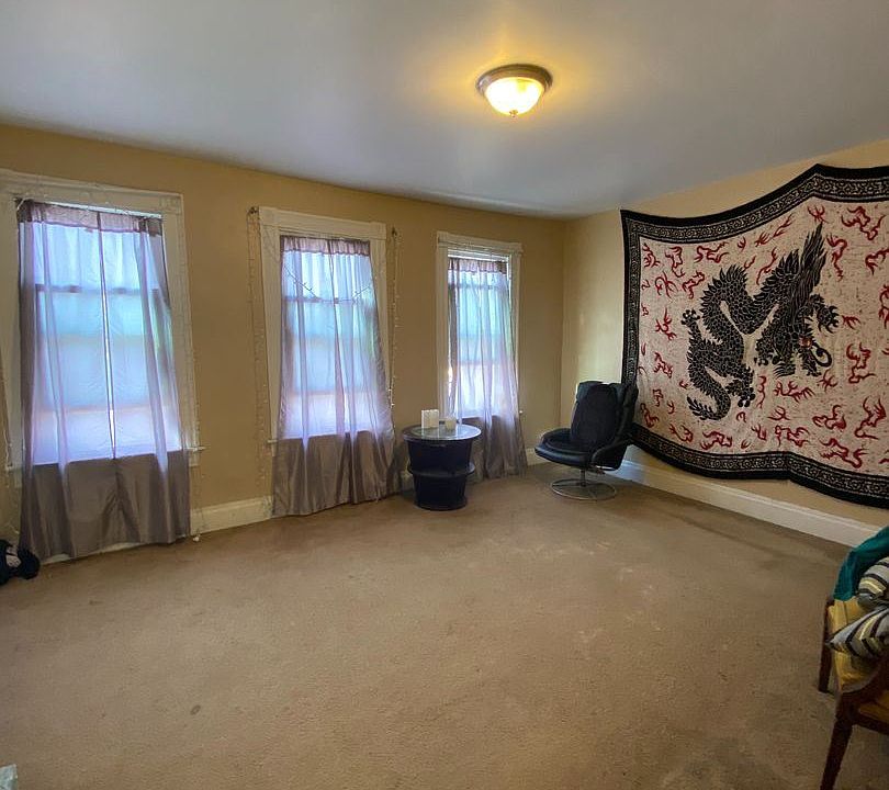 1st image of 2641 S 18th St #4151783