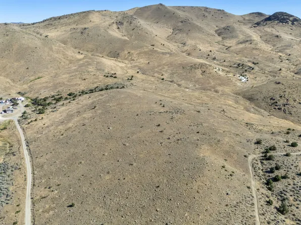 8560 Chimney Rd, Sun Valley, NV 89433