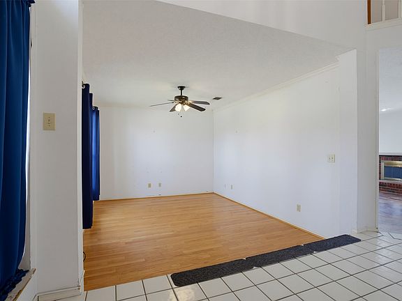 2nd image of 771 Monticello Cir