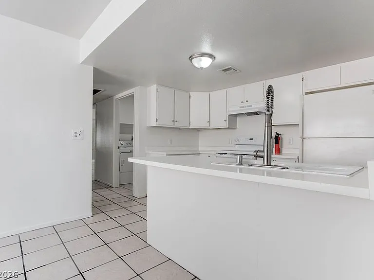 4269 Stewart Ave #1 — Photo 6