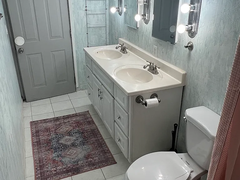 1356 Merritt Dr — Photo 8