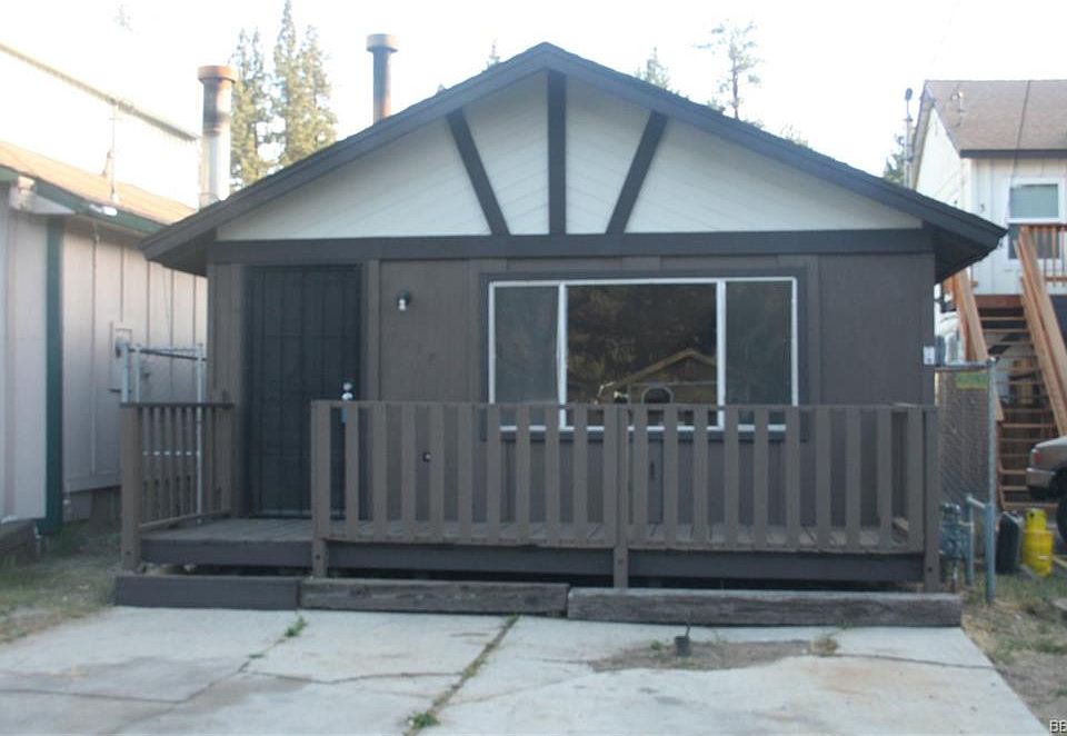 1st image of 1118 W Aeroplane Blvd