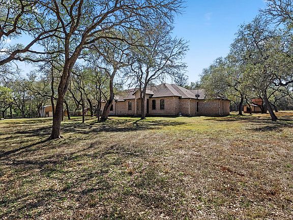 4th image of 10808 Dedeke Dr