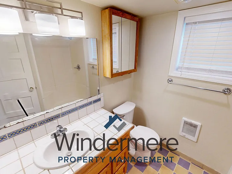 336 S Palouse St — Photo 14