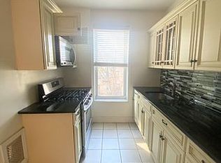 472 72nd St FLOOR 2, Brooklyn, NY 11209