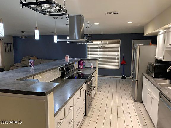 3rd image of 13207 W DESERT GLEN Drive