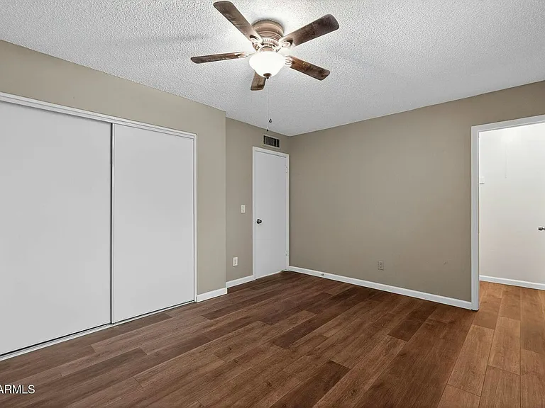 4127 N 74th Ave — Photo 25