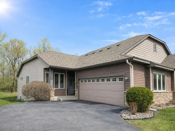 2333 Olivia Ct E, Maplewood, MN 55119