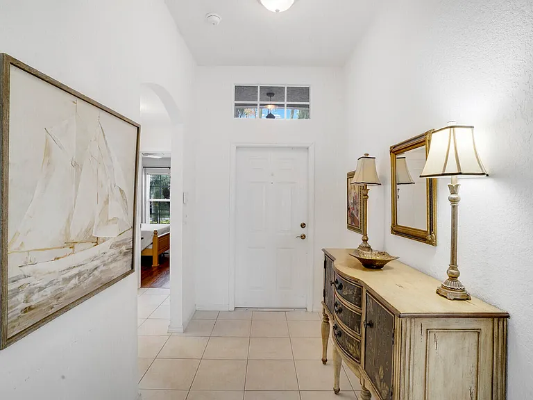 5335 Vernio Ln — Photo 6
