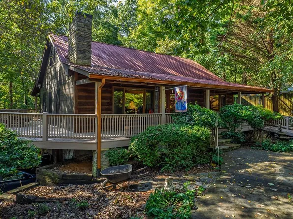 52 Hilary Ct, Ellijay, GA 30540
