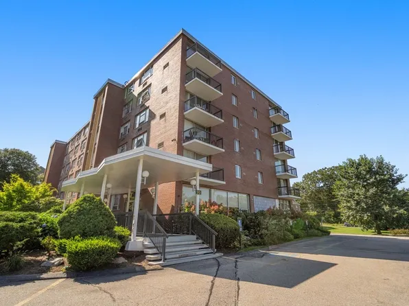 20 Hammond Pond Pkwy APT 408, Newton, MA 02467