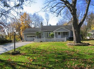 231 Whitney Rd W, Penfield, NY 14526