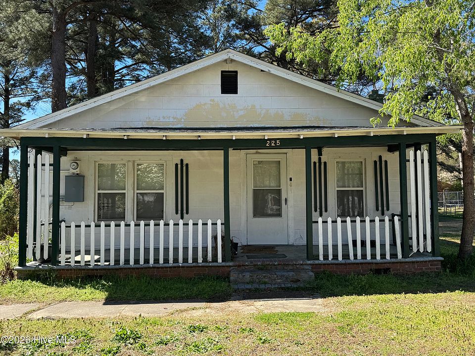 1st image of 225 Jackson Street