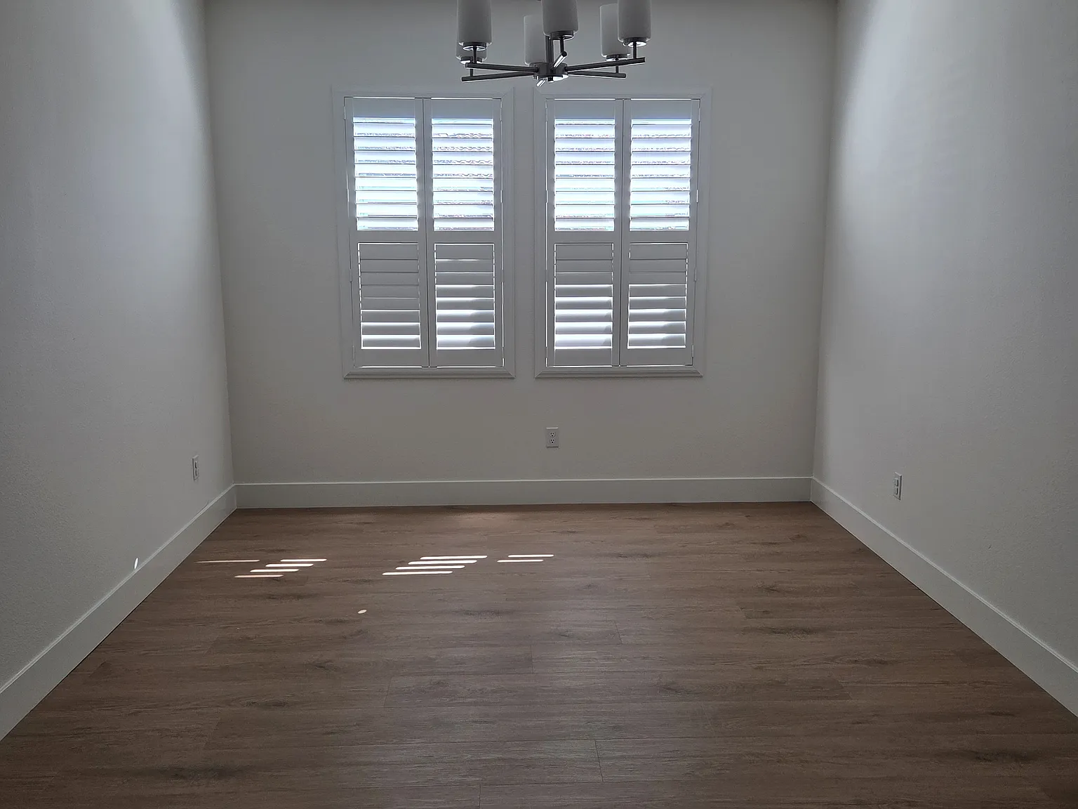 3 bed, 2.5 bath, 2287 sqft, $3,250 — Photo 3