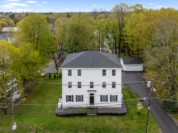 8 College Avenue, Gorham, ME 04038