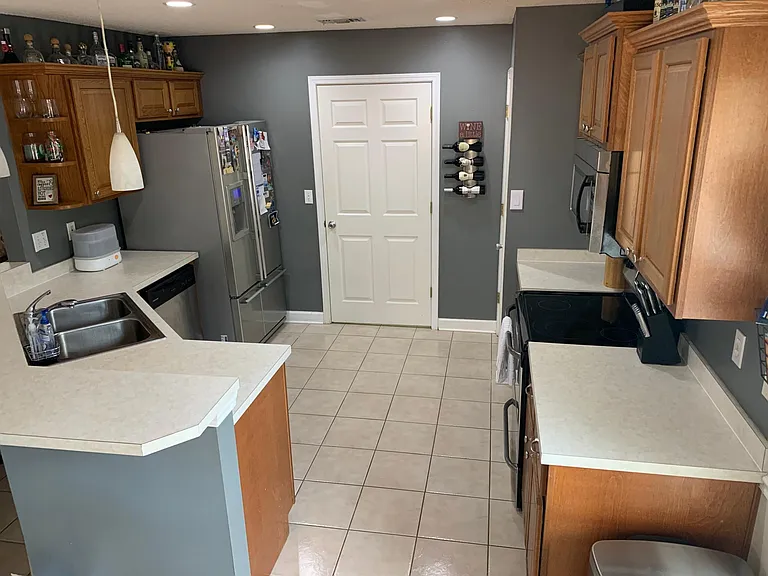 921 Scenic Oak Ln — Photo 8