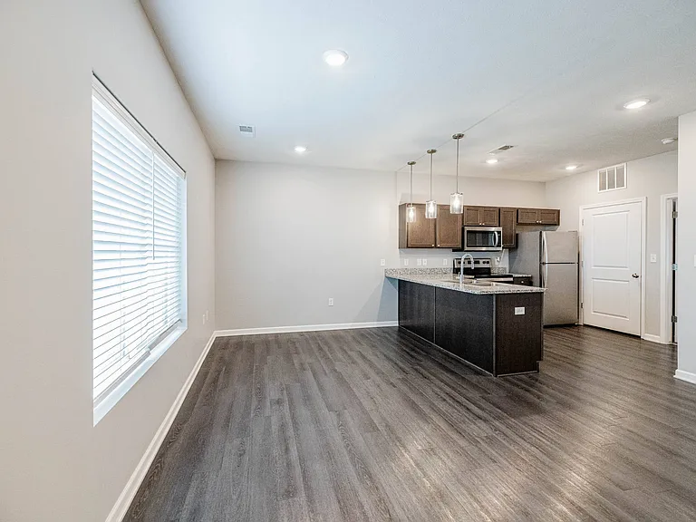 Trailview Apartments at Pioneers Park — Photo 29
