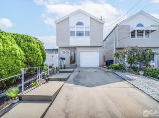 454 Mitchell Pl, Perth Amboy, NJ 08861
