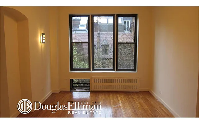Rented by Douglas Elliman | media 24