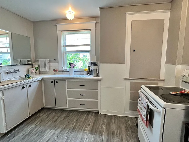 531 Glenwood Ave SE — Photo 4