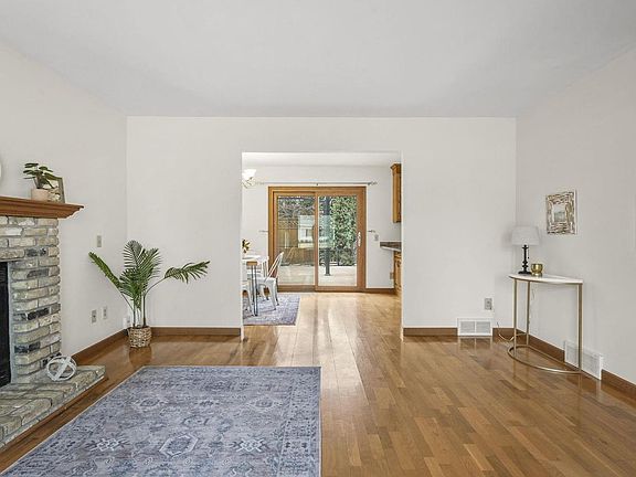 5th image of 3202 Basil Drive