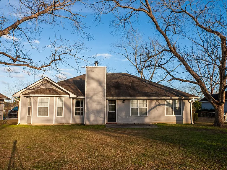4424 Mayfield Ln — Photo 6