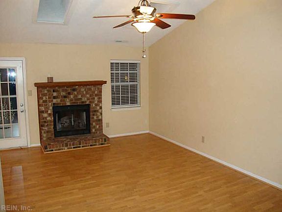 4th image of 1209 Brahms Dr