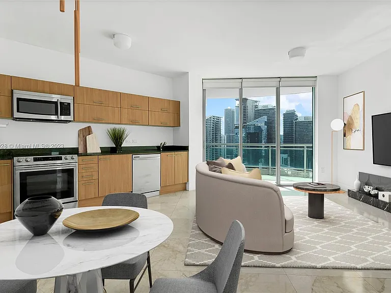 350 S Miami Ave #L-13 — Photo 8
