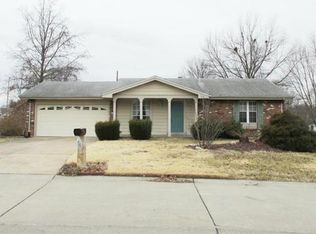 4083 Bradford Dr, Saint Charles, MO 63304