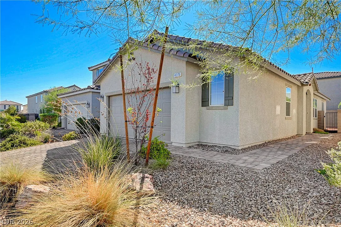 2 bed, 2.0 bath, 1194 sqft, $1,850 — Photo 3