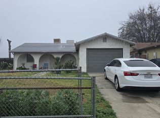 762 W Front Street, Farmersville, CA 93223