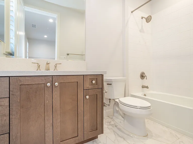 11710 Manchester Way — Photo 34
