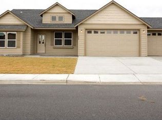 6287 Teak Ln, West Richland, WA