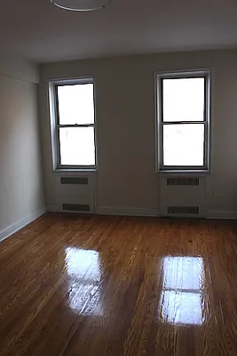 Rented by City Connections Realty | media 4