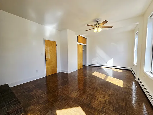 Rented by Voro Purple LLC | media 4