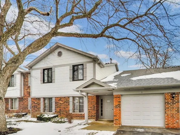 1604 W Partridge Ct Unit 8, Arlington Heights, IL 60004