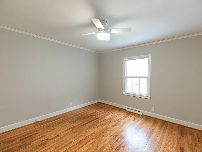 1700 Colonial Ave — Photo 29