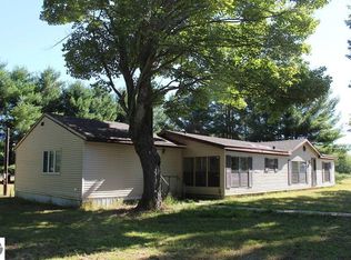 9100 Cook Ave, Lake, MI 48632