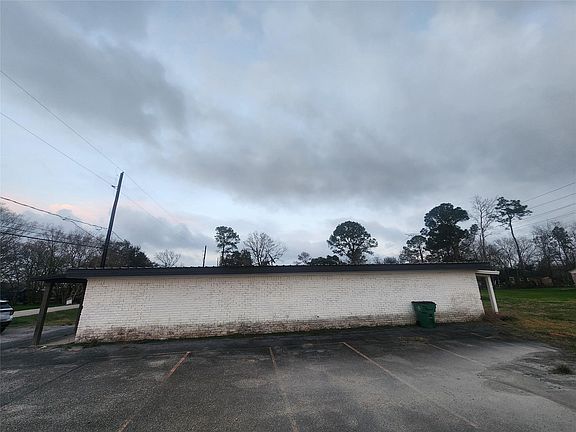 3rd image of 7430 Rodgers Rd