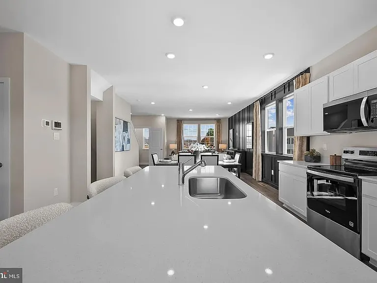 22 Aloma Way — Photo 7