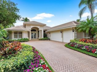 3 Bermuda Lake Dr, Palm Beach Gardens, FL 33418